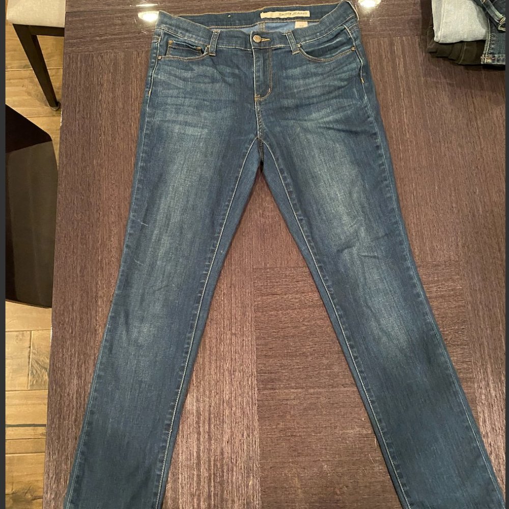 DKNY Straight Leg Jeans Size 4x30